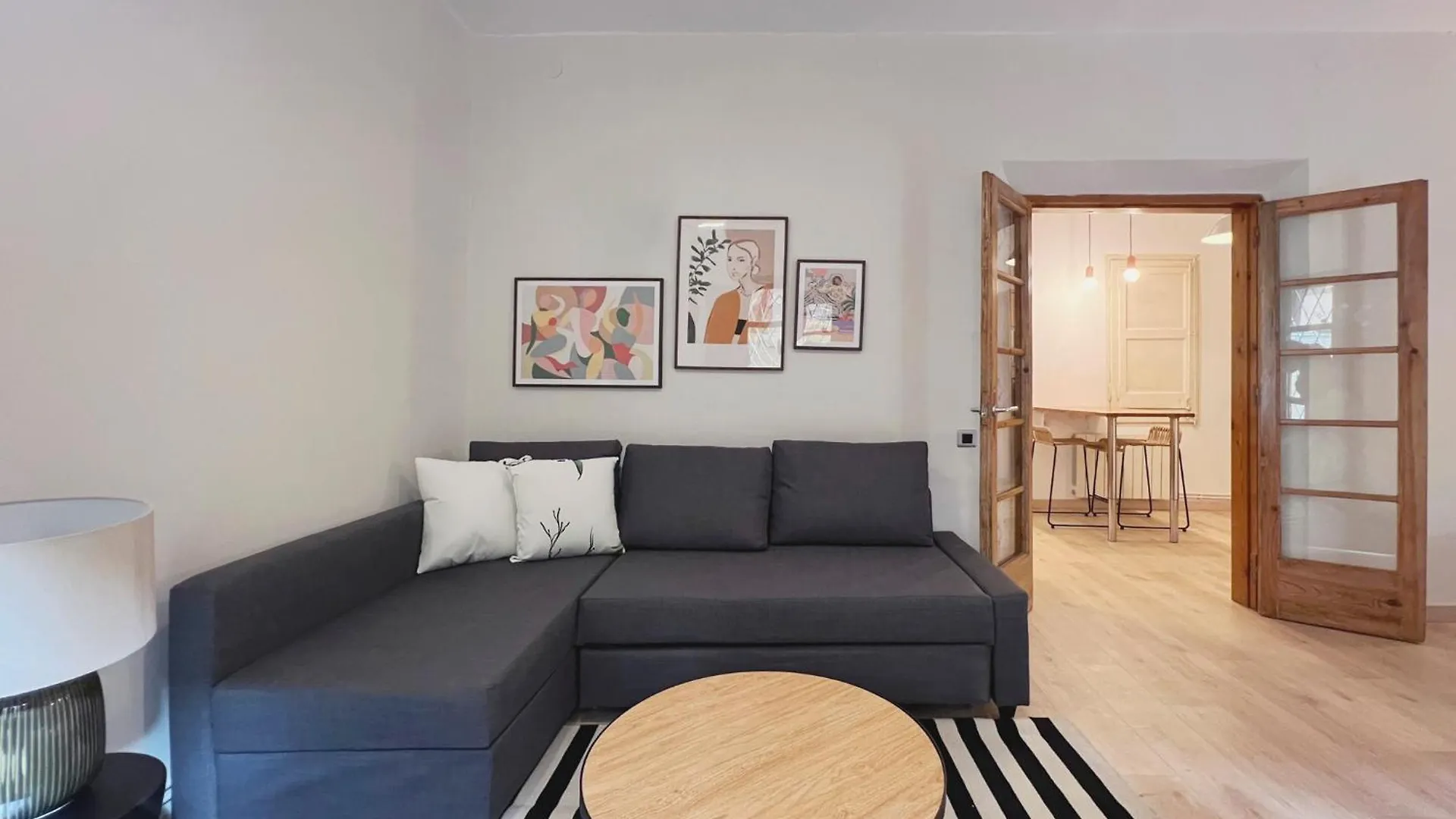 Stay U-Nique Apartment Gran Via IV Барселона